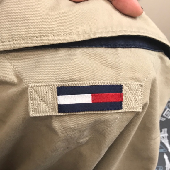 ⚡️⚡️ Tommy Hilfiger Light Jacket - Picture 3 of 4
